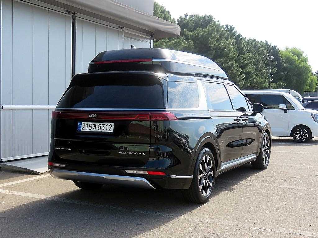 2021 Kia Carnival 4th Negro - Miniatura 4