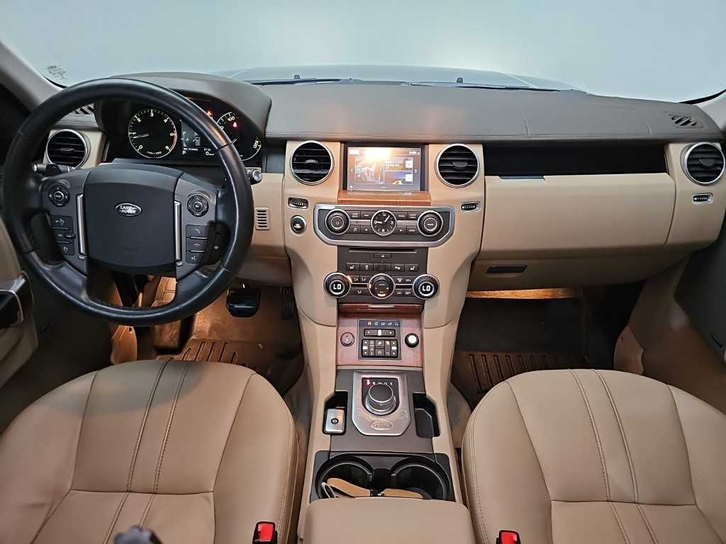 2016 Land Rover Discovery 4 - Miniatura 7