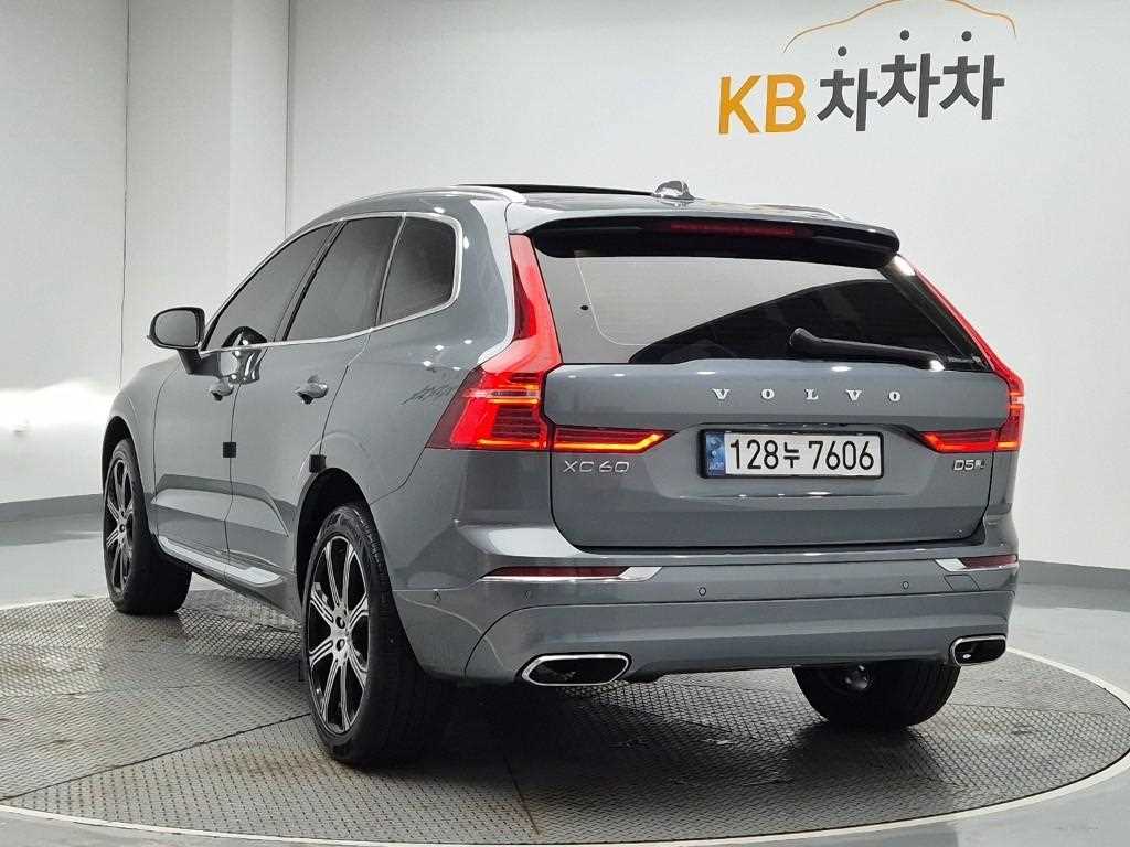 2019 Volvo XC60 (2nd Gris - Miniatura 2