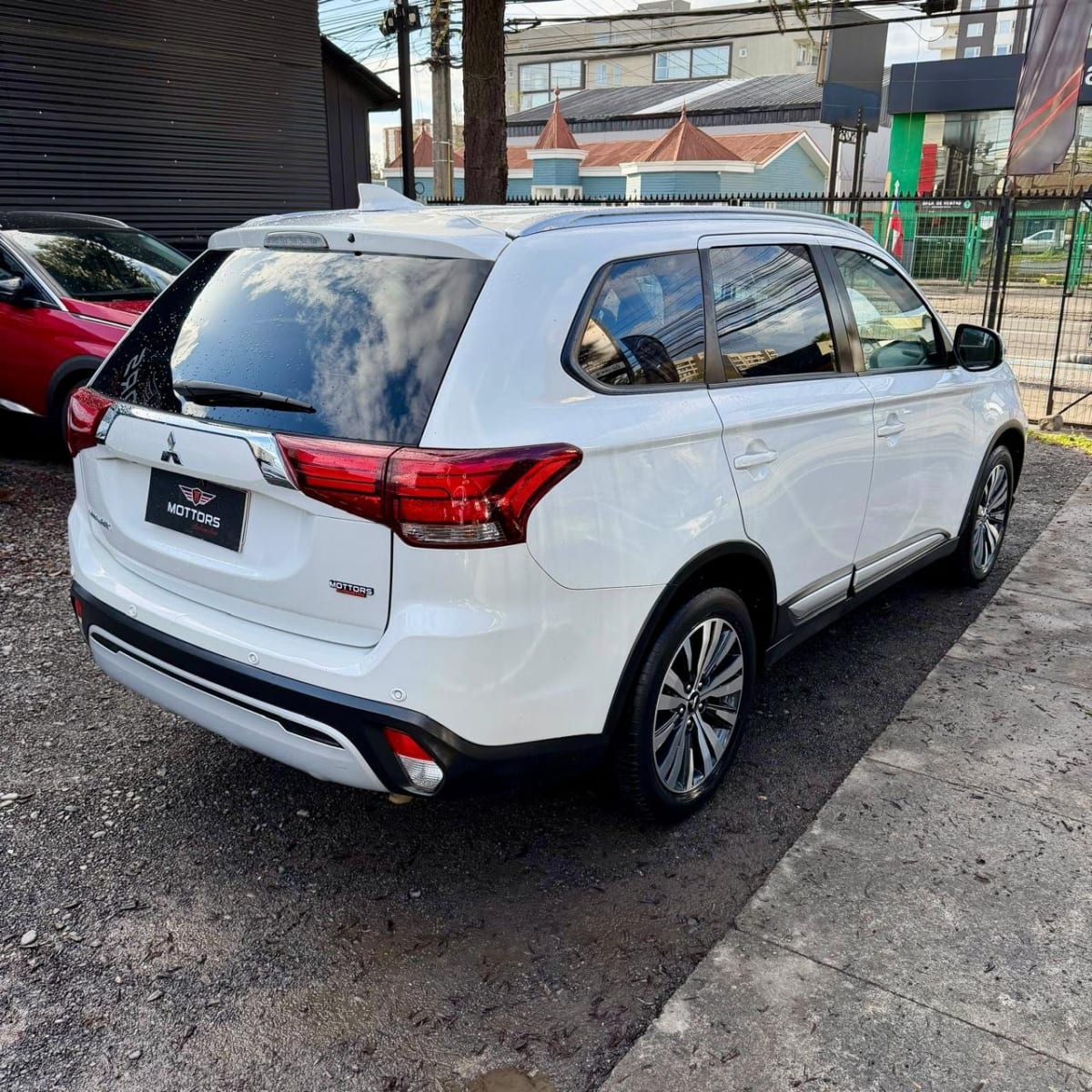 2022 Mitsubishi Outlander GLX Blanco - Miniatura 6