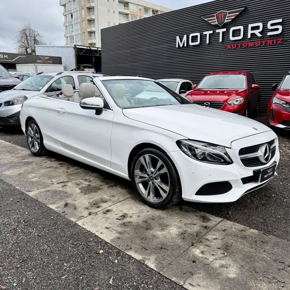 2018 Mercedes-Benz Benz C200 Blanco - Miniatura 2