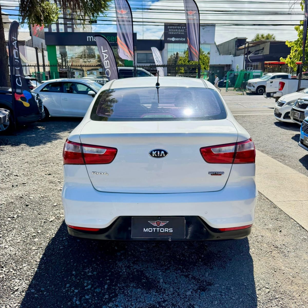 2017 Kia RIO 4 EX Blanco - Miniatura 4