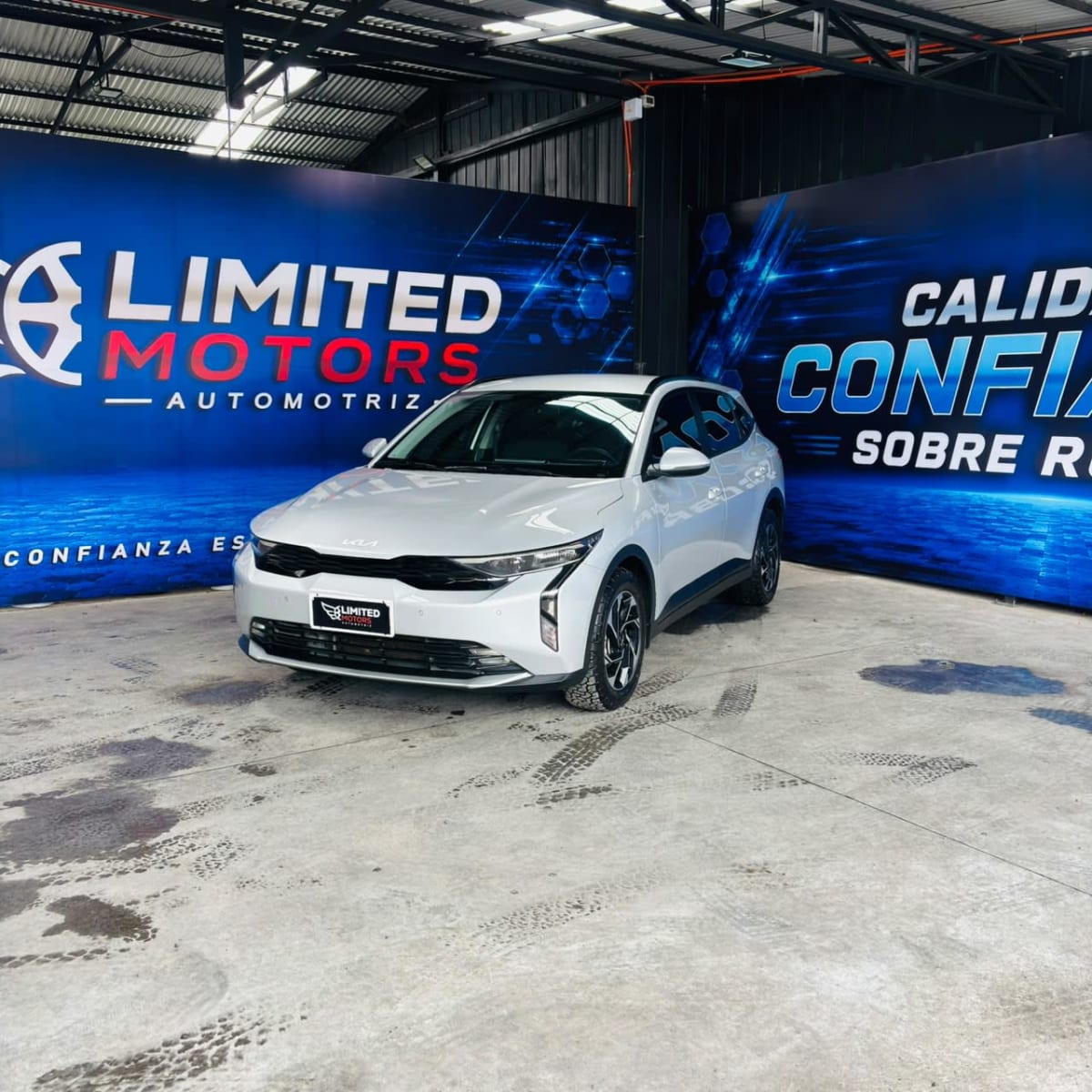 2025 Kia K3 CROSS EX 1.4 CROSS - Imagen 1