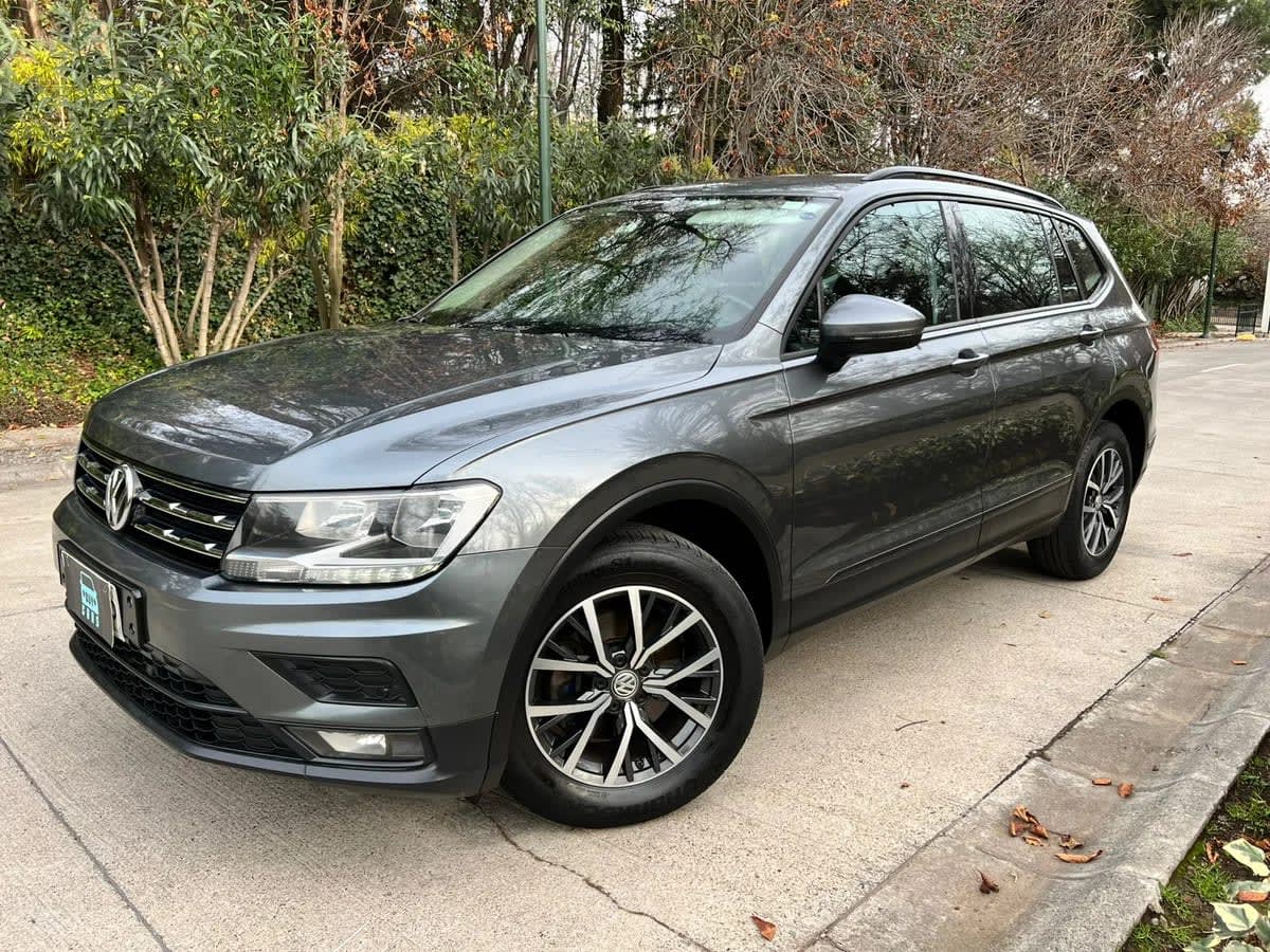 2019 VOLKSWAGEN Tiguan TSI Negro - Miniatura 3