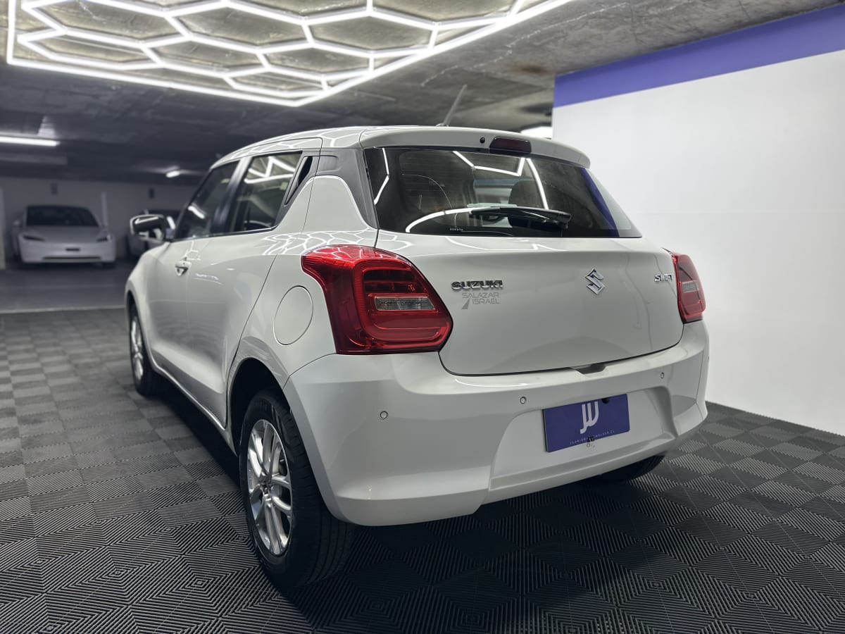2022 Suzuki Swift GL - Miniatura 6