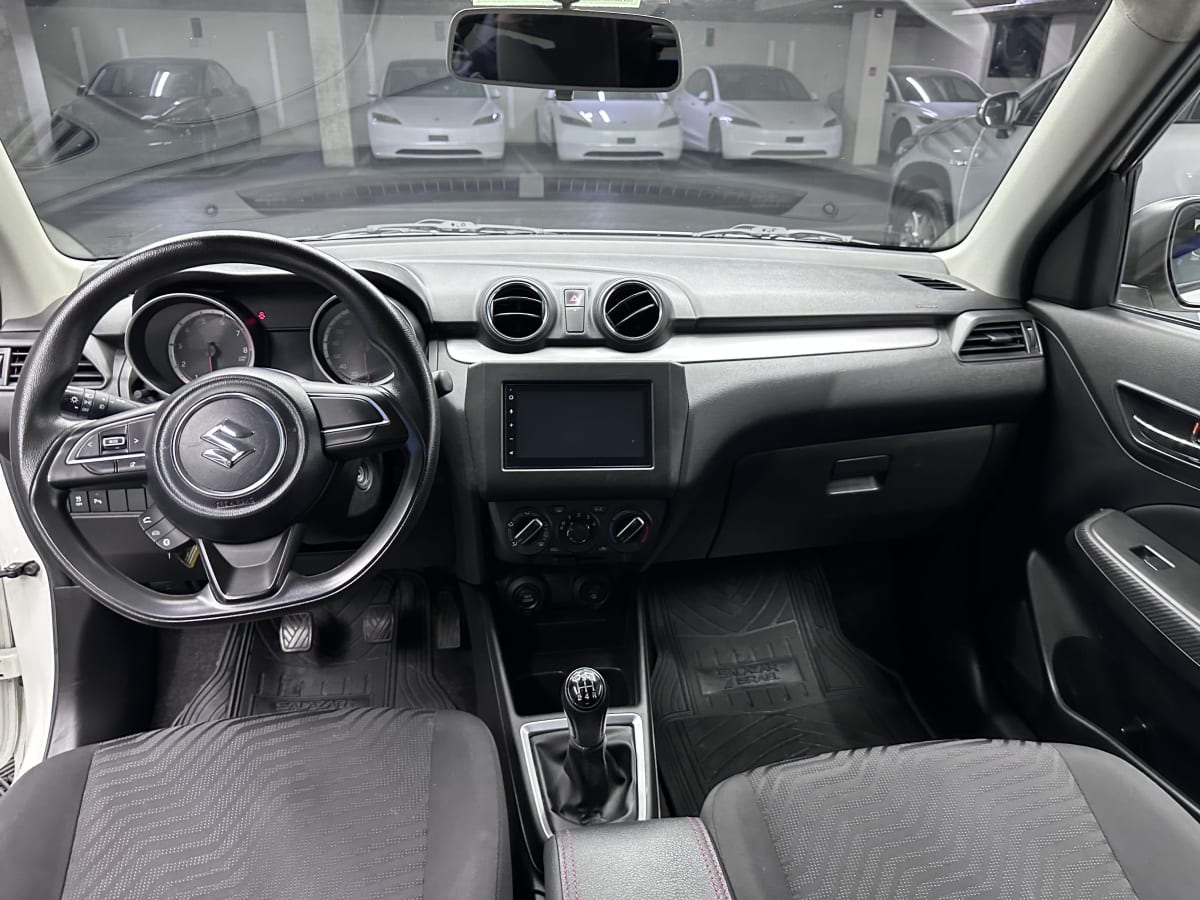 2022 Suzuki Swift GL - Miniatura 8