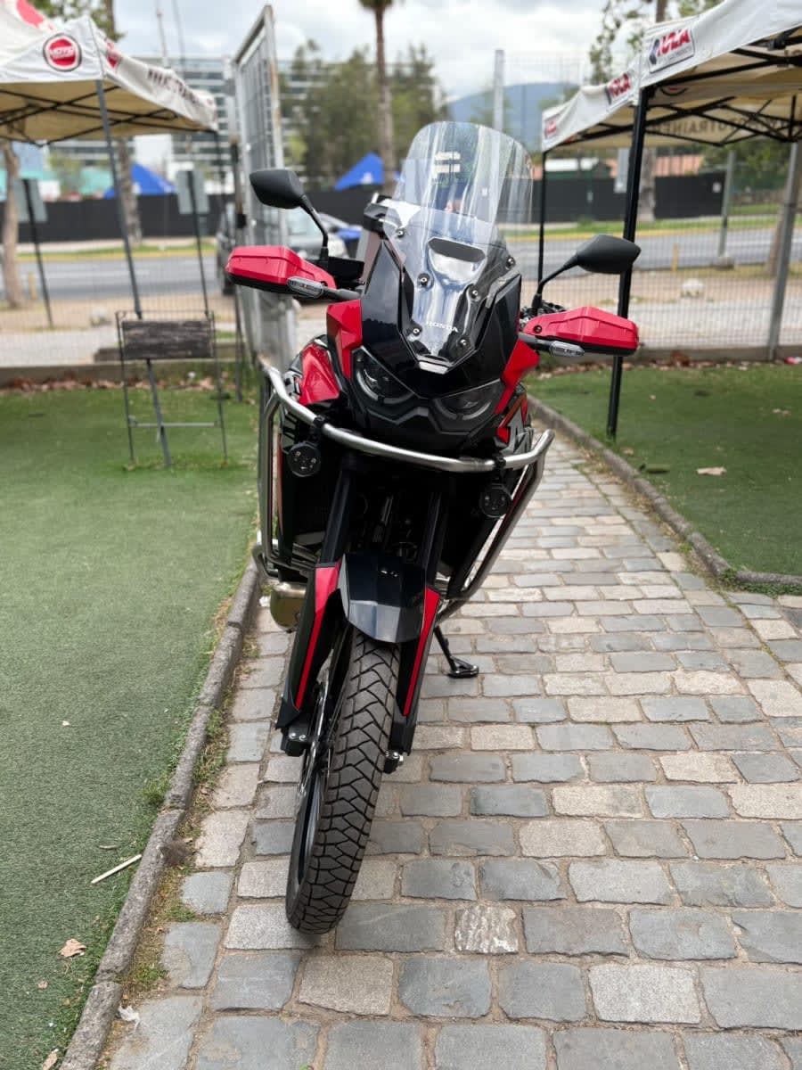 2024 Honda Africa Twin Twin - Miniatura 8