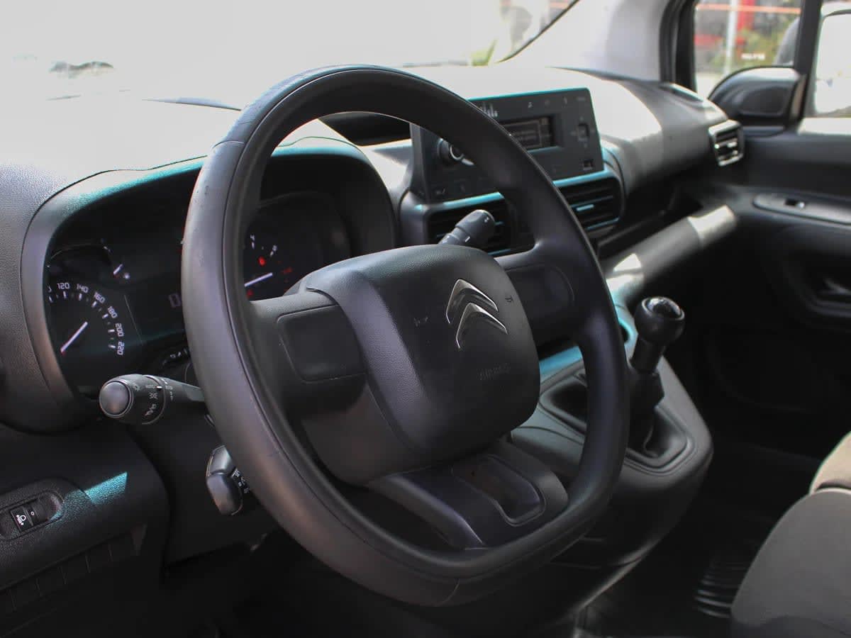 2023 Citroën Berlingo 1.5 Blanco - Miniatura 8