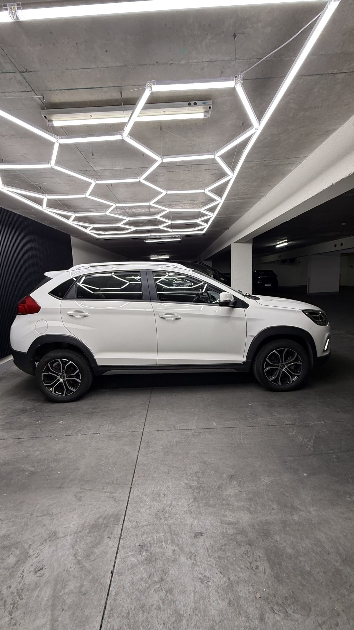 2022 Chery Tiggo 2 Blanco - Miniatura 3