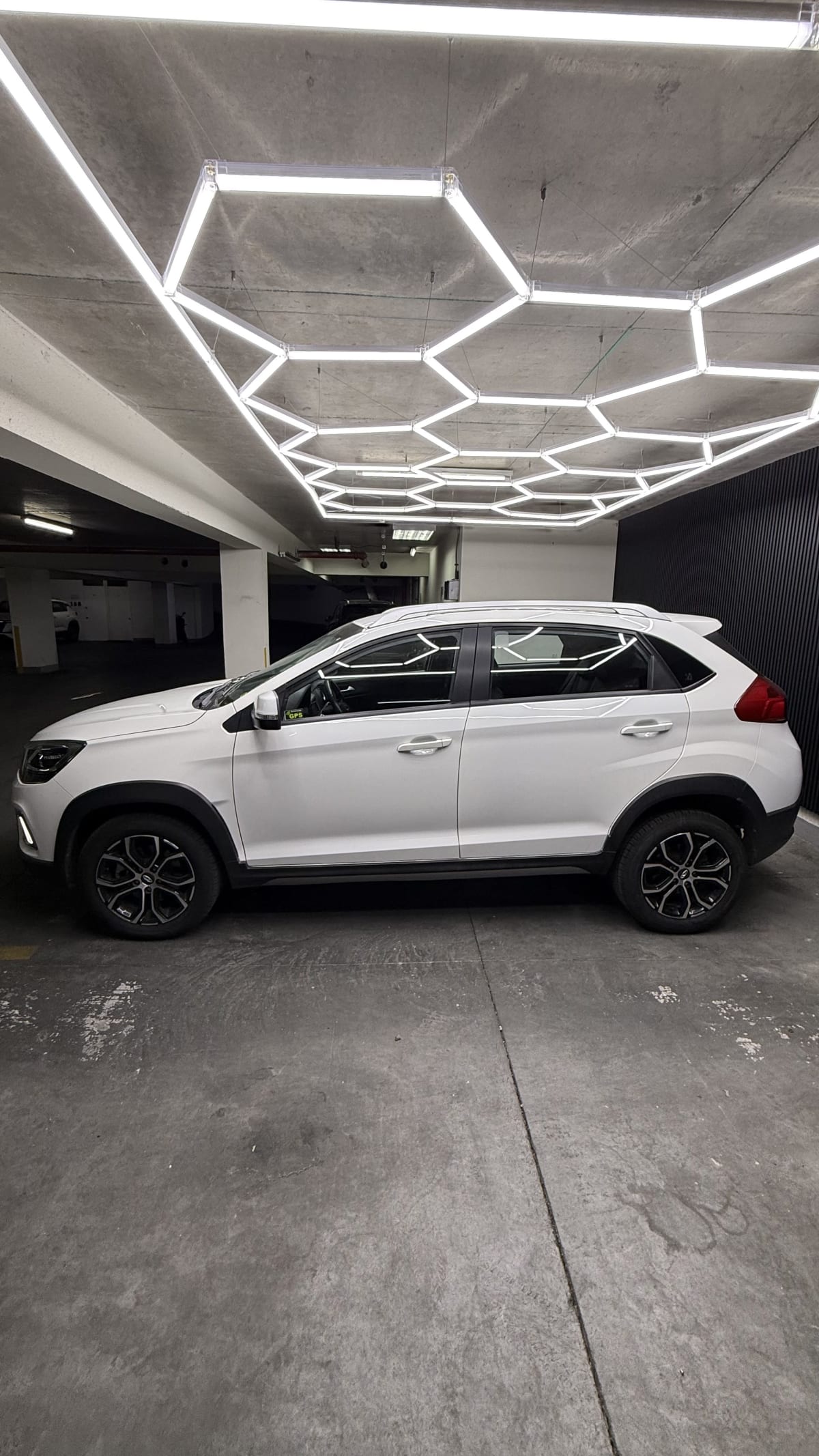 2022 Chery Tiggo 2 Blanco - Miniatura 4