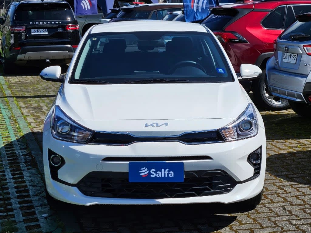 2024 KIA Rio 4 1.4 Blanco - Miniatura 2