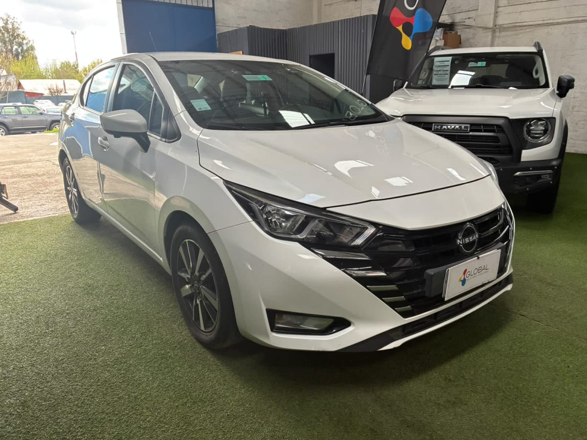 2024 Nissan Versa Advance 1.6 Blanco - Miniatura 5