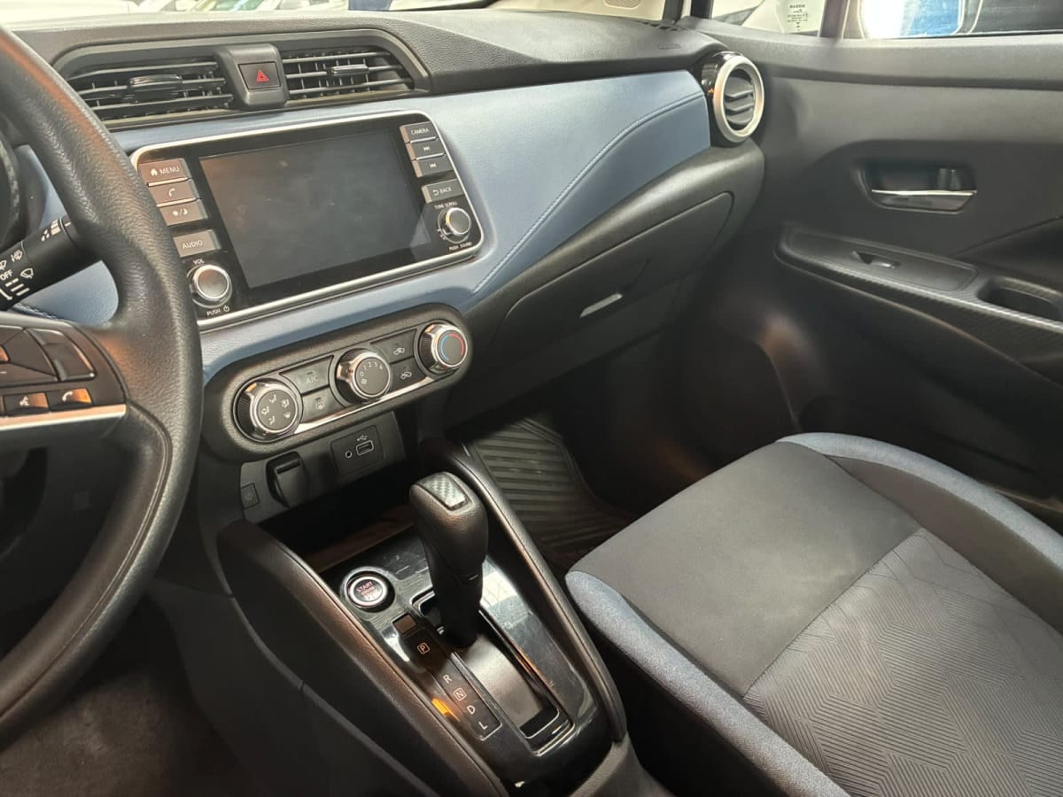 2024 Nissan Versa Advance 1.6 Blanco - Miniatura 10
