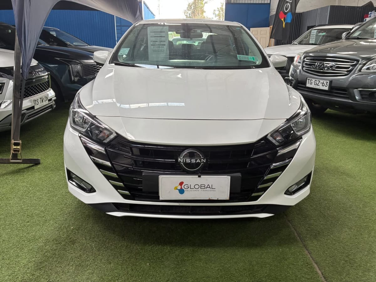 2024 Nissan Versa Advance 1.6 Blanco - Miniatura 6
