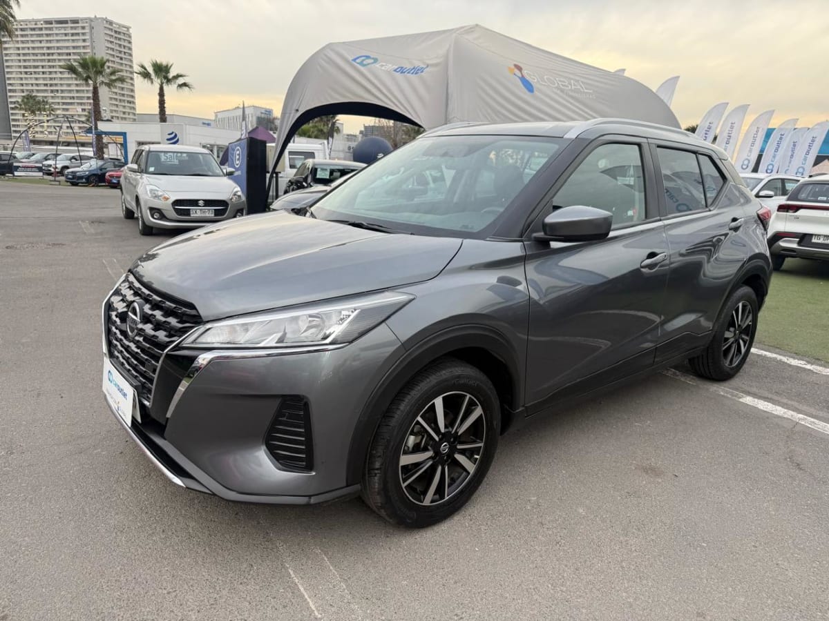 2022 Nissan Kicks 1.6 Gris - Imagen 1