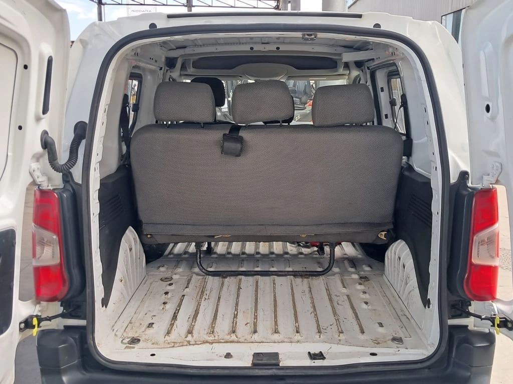 2022 OPEL COMBO 1.6T - Miniatura 10