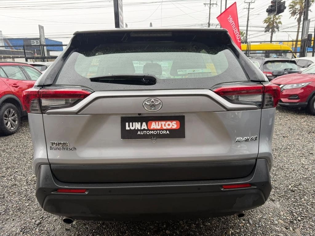 2020 Toyota RAV4 RAV - Miniatura 5