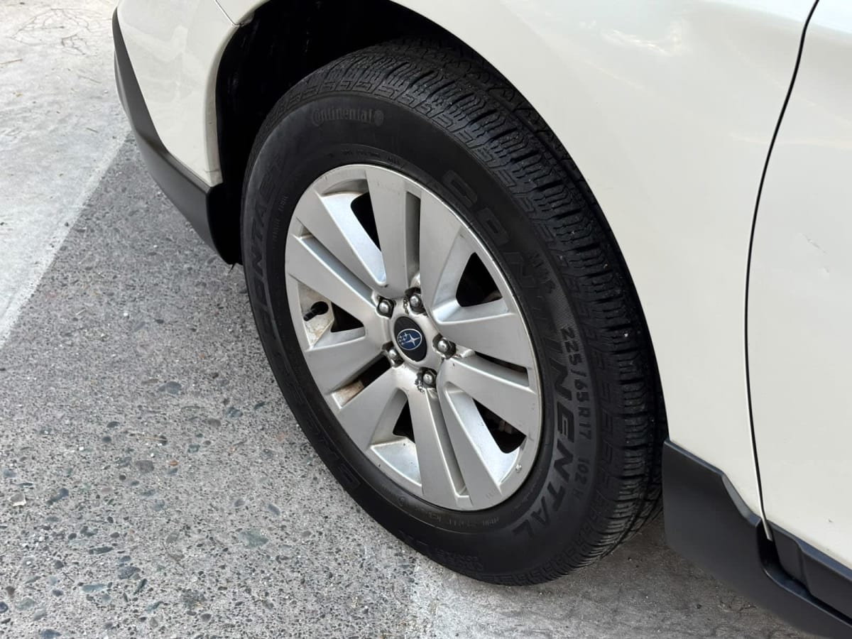 2018 Subaru OUTBACK 2.5I - Miniatura 9