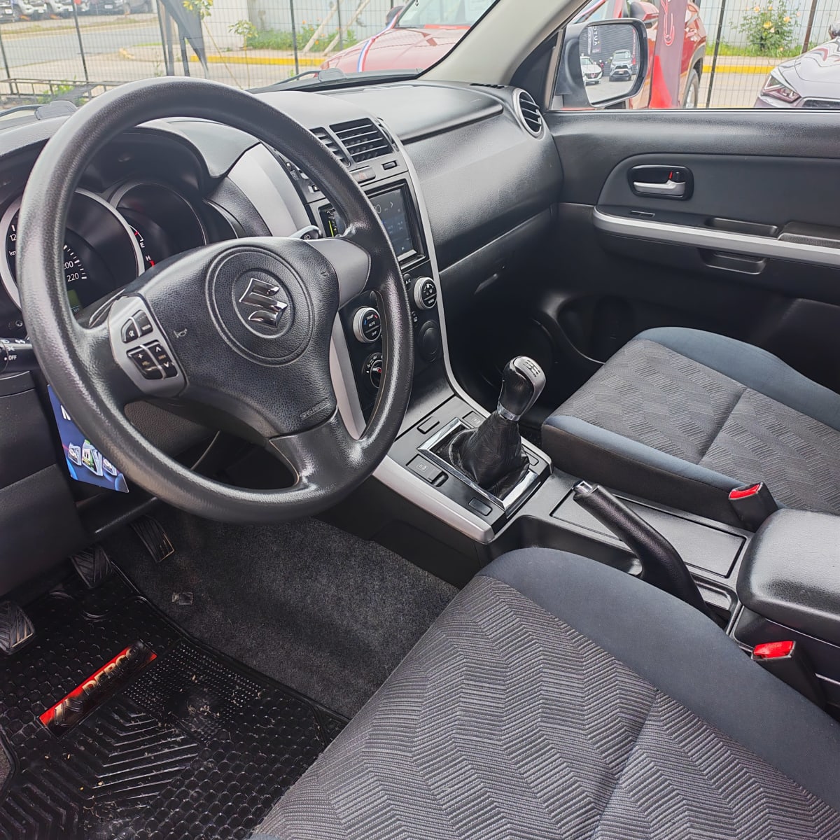 2017 Suzuki Grand Vitara Plata - Miniatura 6