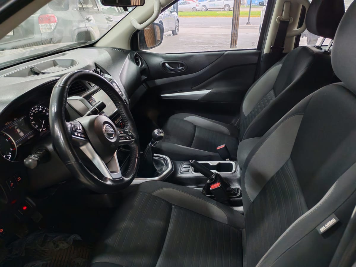 2022 Nissan Navara Aire - Miniatura 9