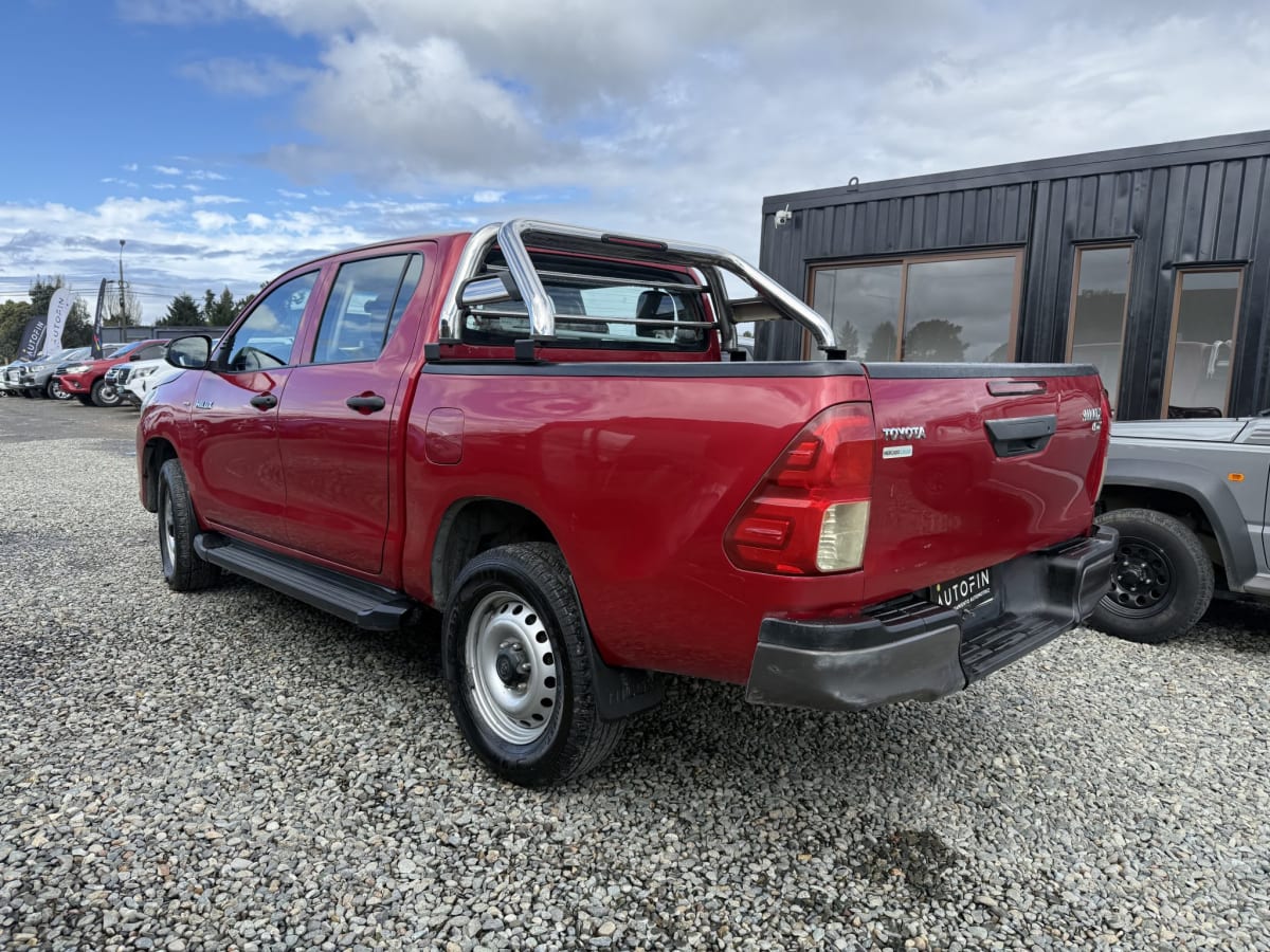 2021 Toyota Hilux 4x4 - Miniatura 7