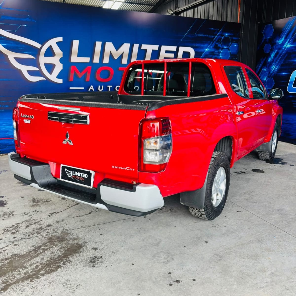 2023 Mitsubishi L200 KATANA CRT 4X4 2.4 KATANA - Miniatura 8