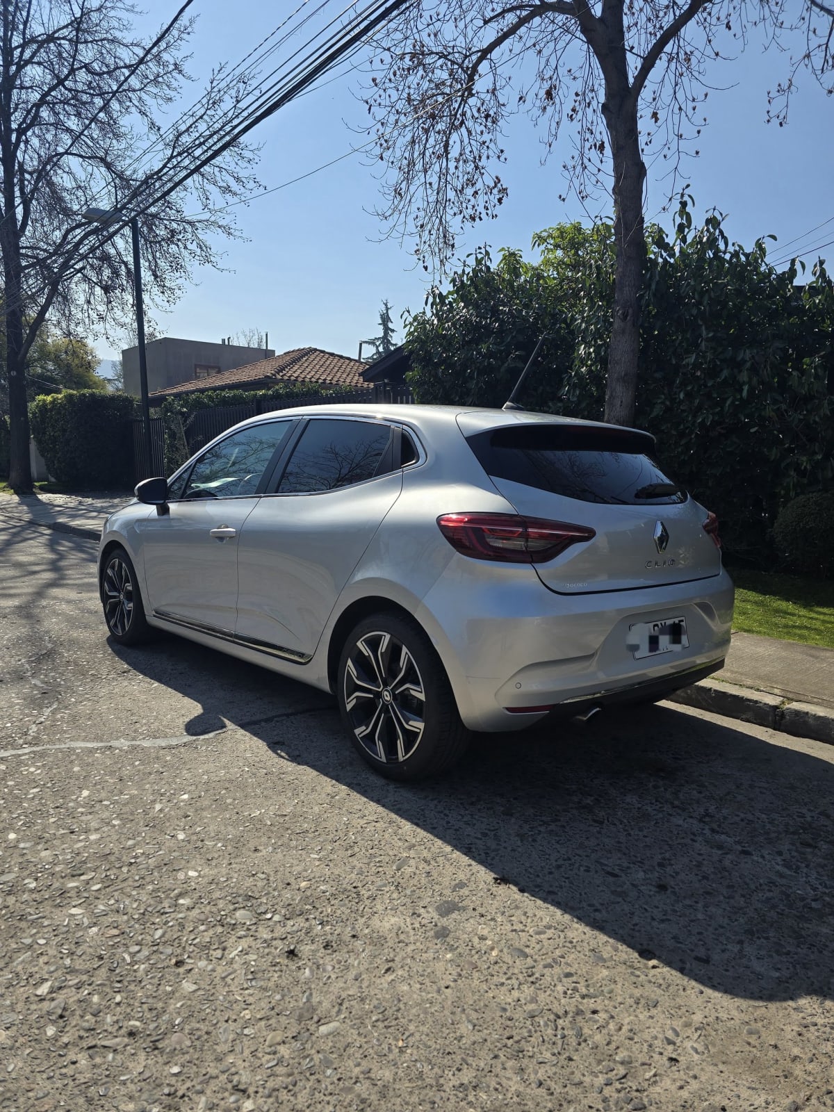2023 Renault Clio Intens - Miniatura 3