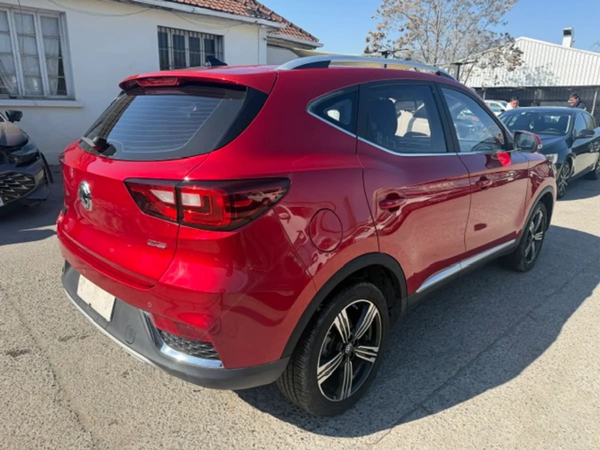 2024 MG Zs 1.5AUT Rojo - Miniatura 4