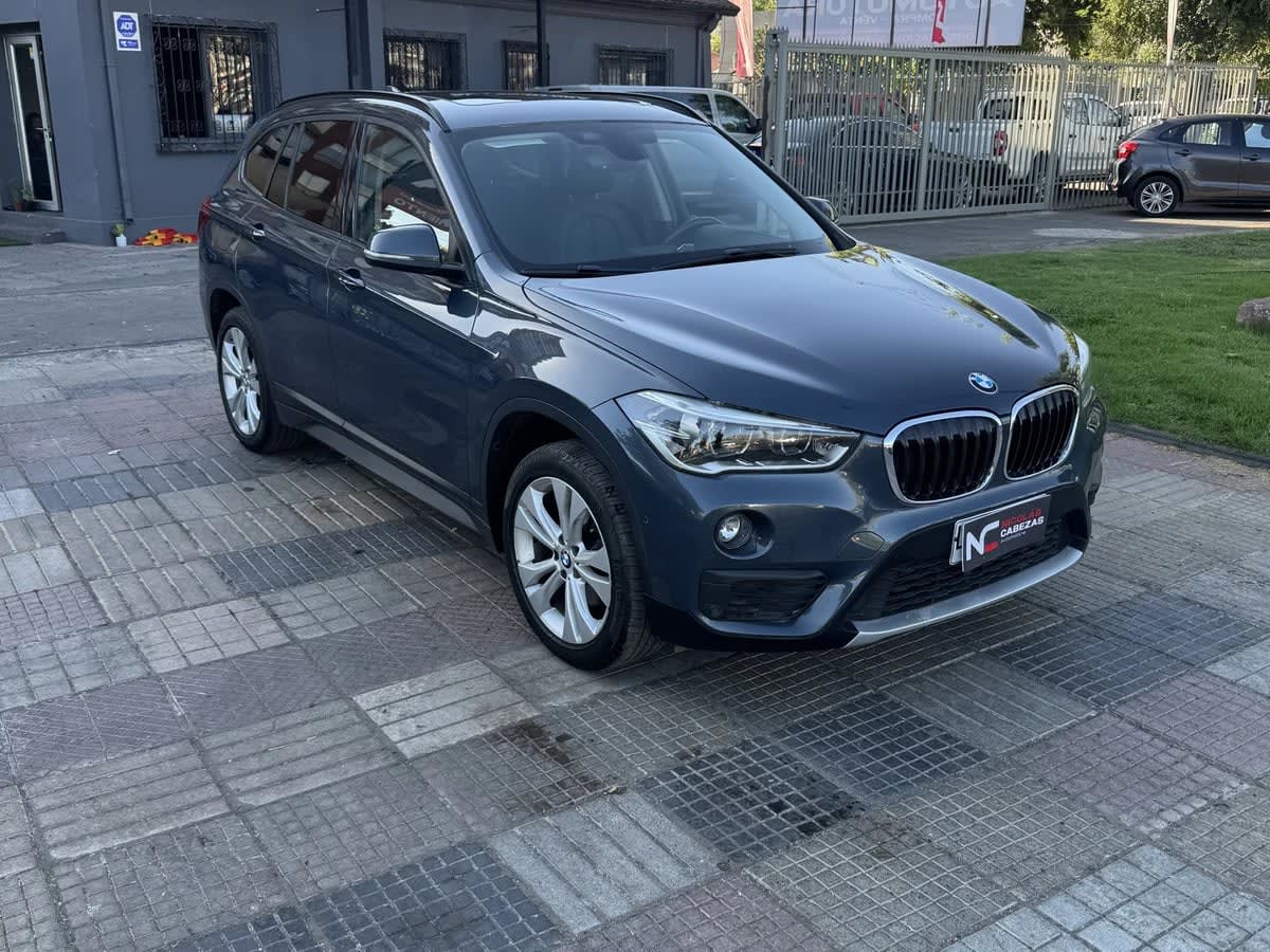 2019 BMW X1 Azul - Imagen 1
