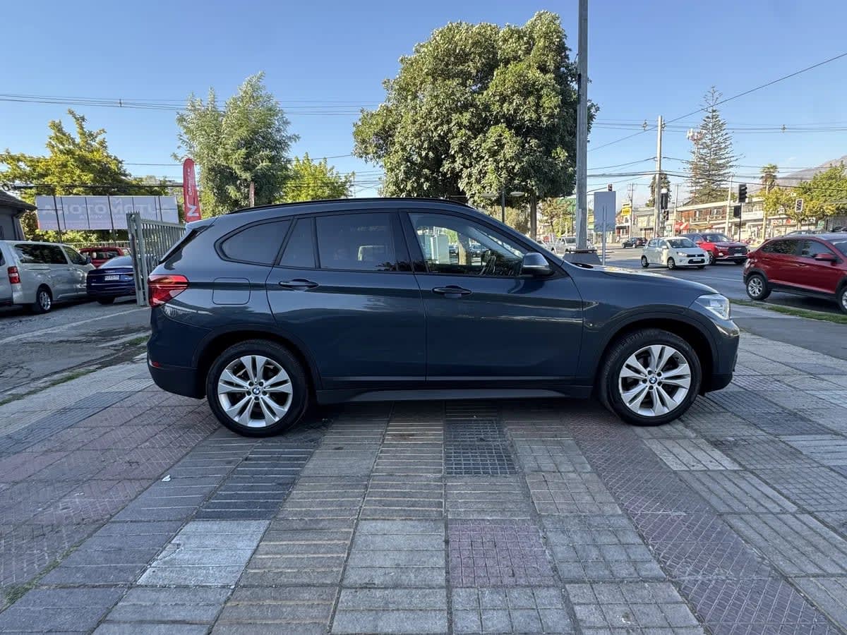 2019 BMW X1 Azul - Miniatura 6