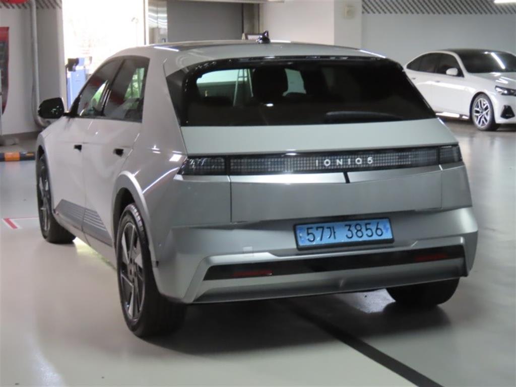 2025 Hyundai Ioniq 5 Ref 420949 Electricity Gris - Miniatura 4