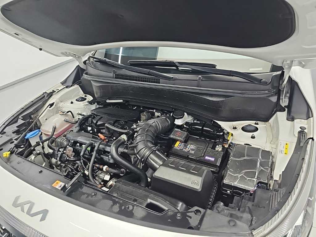 2024 Kia Seltos Gasoline Blanco - Miniatura 5