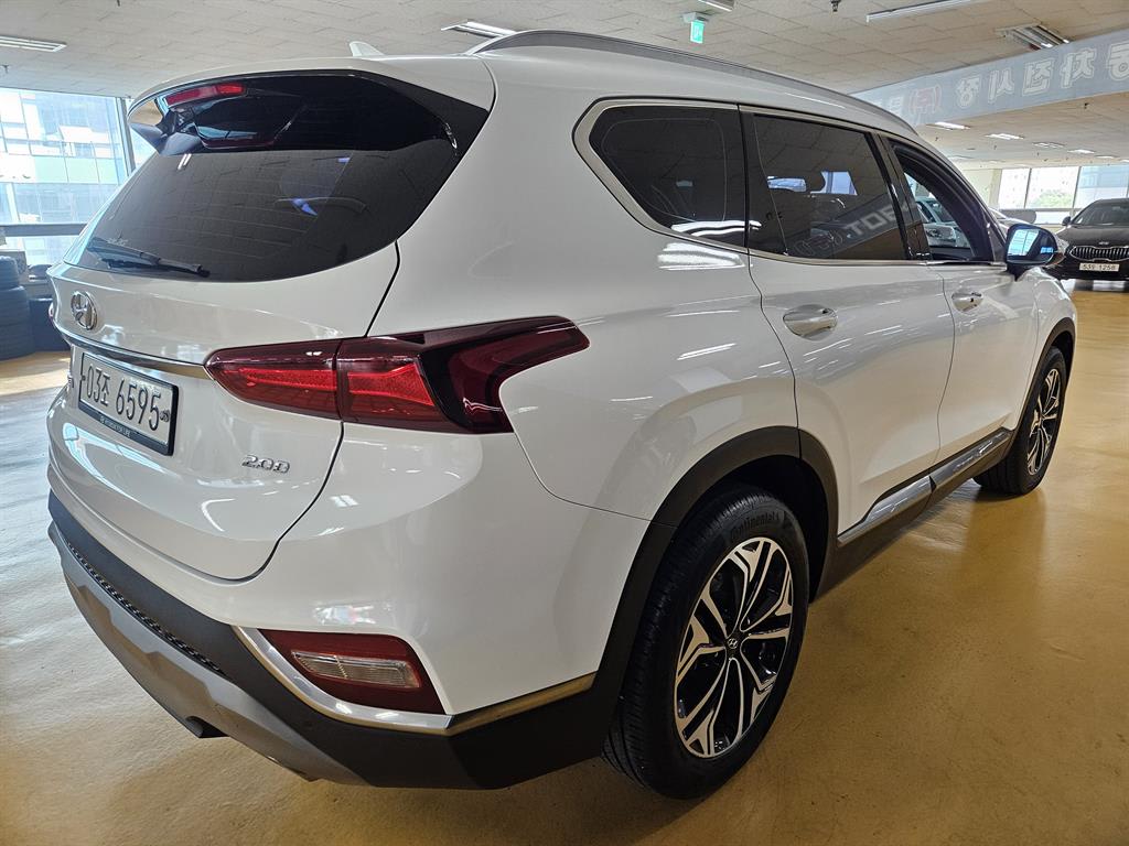 2019 Hyundai Santa Fe TM Blanco - Miniatura 3