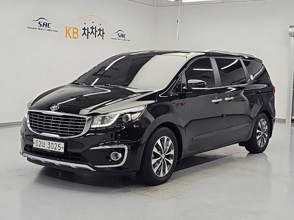 2018 Kia Carnival Diesel Negro - Imagen 1