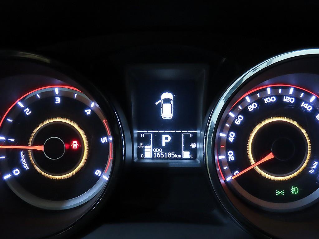 2016 SsangYong Tivoli Diesel Blanco - Miniatura 9