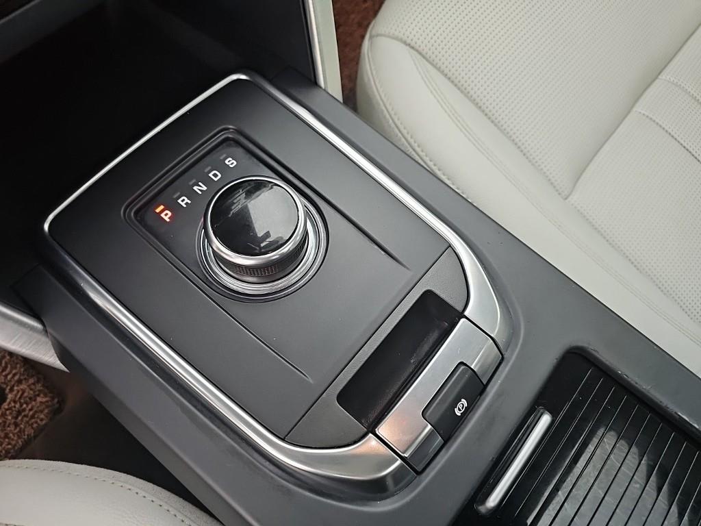 2018 Land Rover Discovery Sport Discovery Blanco - Miniatura 7