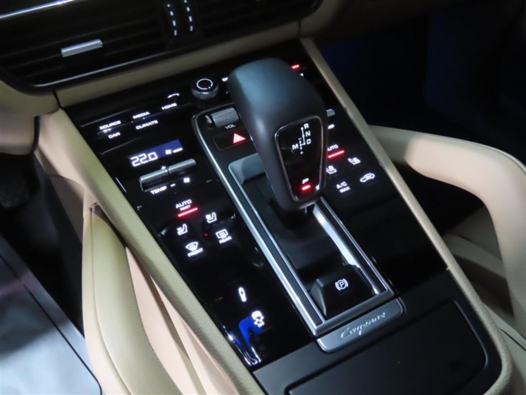 2023 Porsche Cayenne (PO536) - Miniatura 6