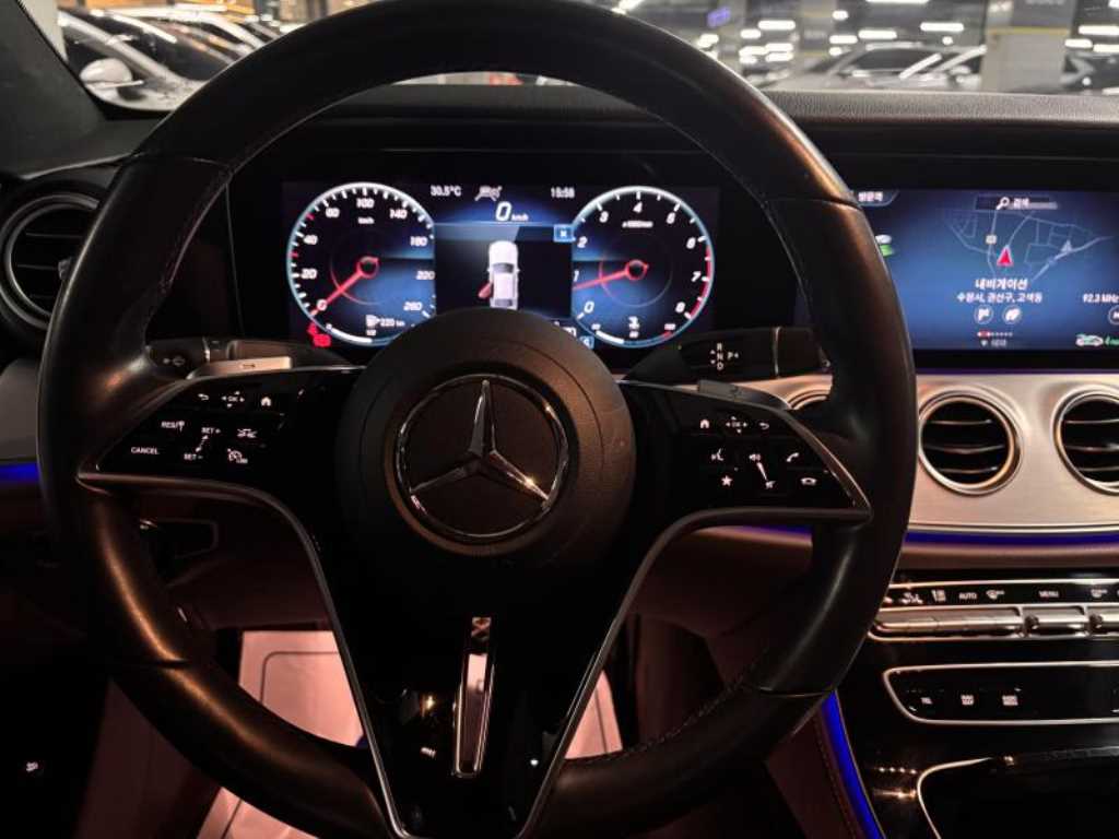 2021 Mercedes-Benz Clase E Mercedes Benz E Class Ref 420909 - Miniatura 6