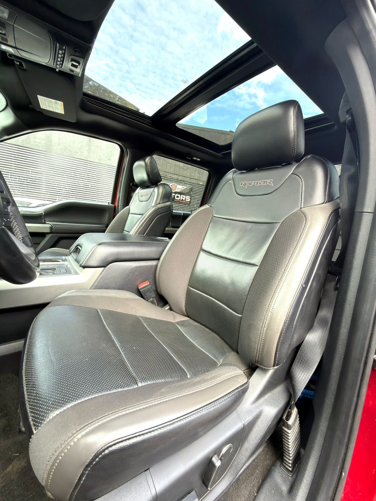 2020 Ford F-150 RAPTOR Rojo - Miniatura 9