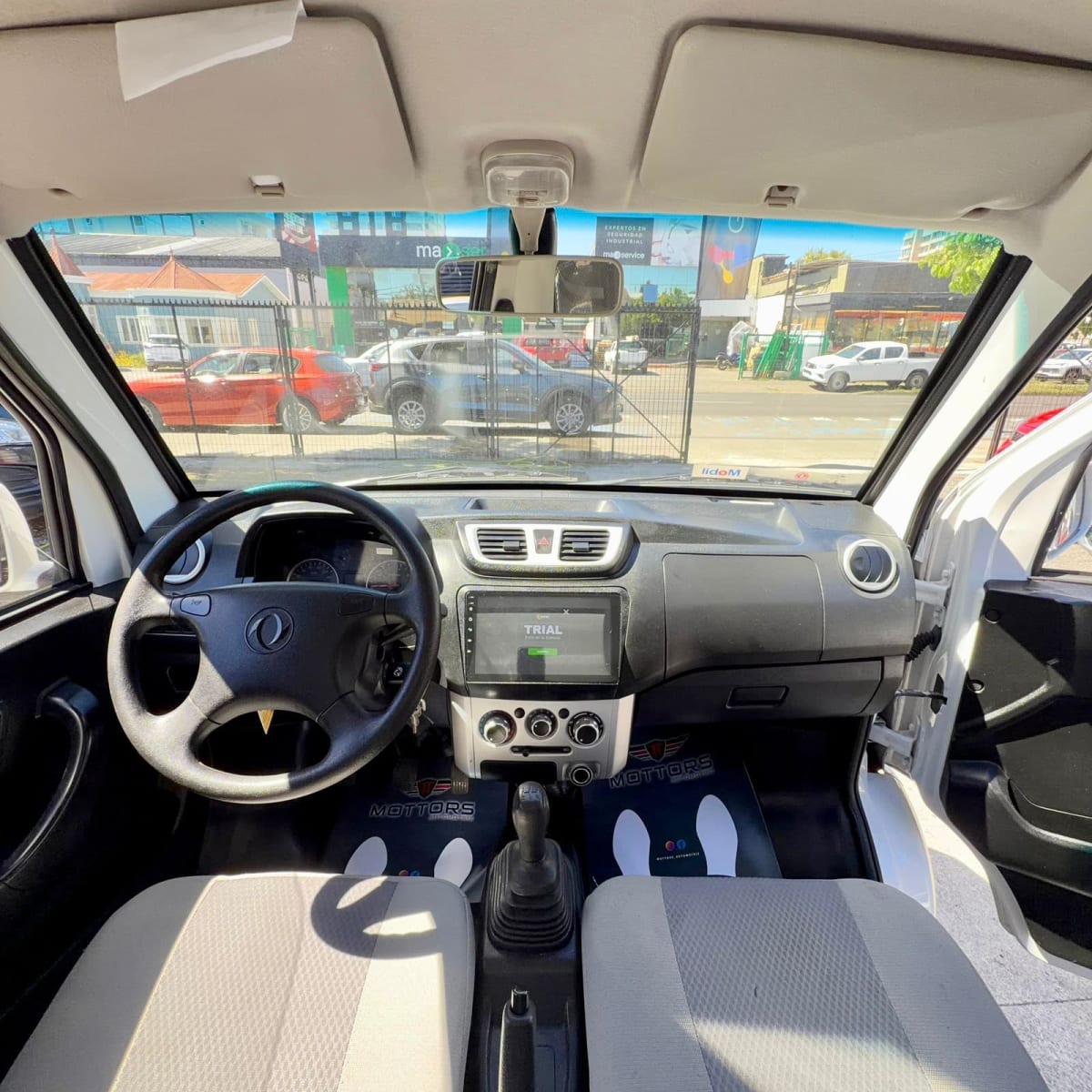 2024 Dfsk Cargo BOX 1.3L Blanco - Miniatura 5