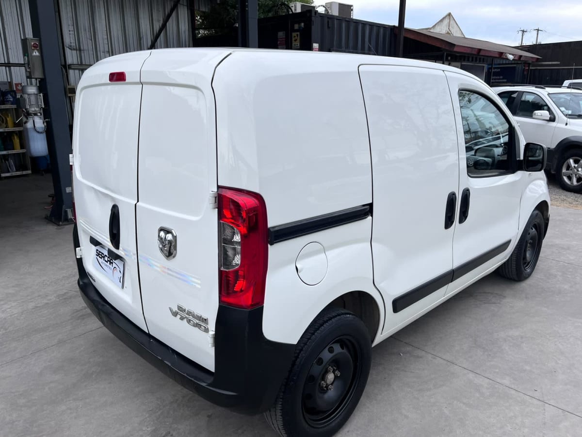 2020 RAM VAN 700 CITY 1.4 Blanco - Miniatura 5