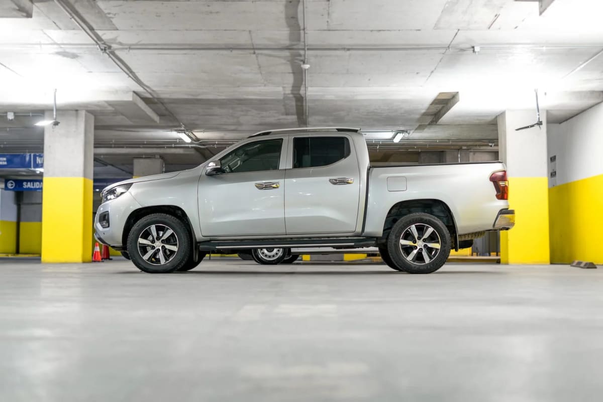 2024 Peugeot Landtrek BlueHDI Plata - Miniatura 10
