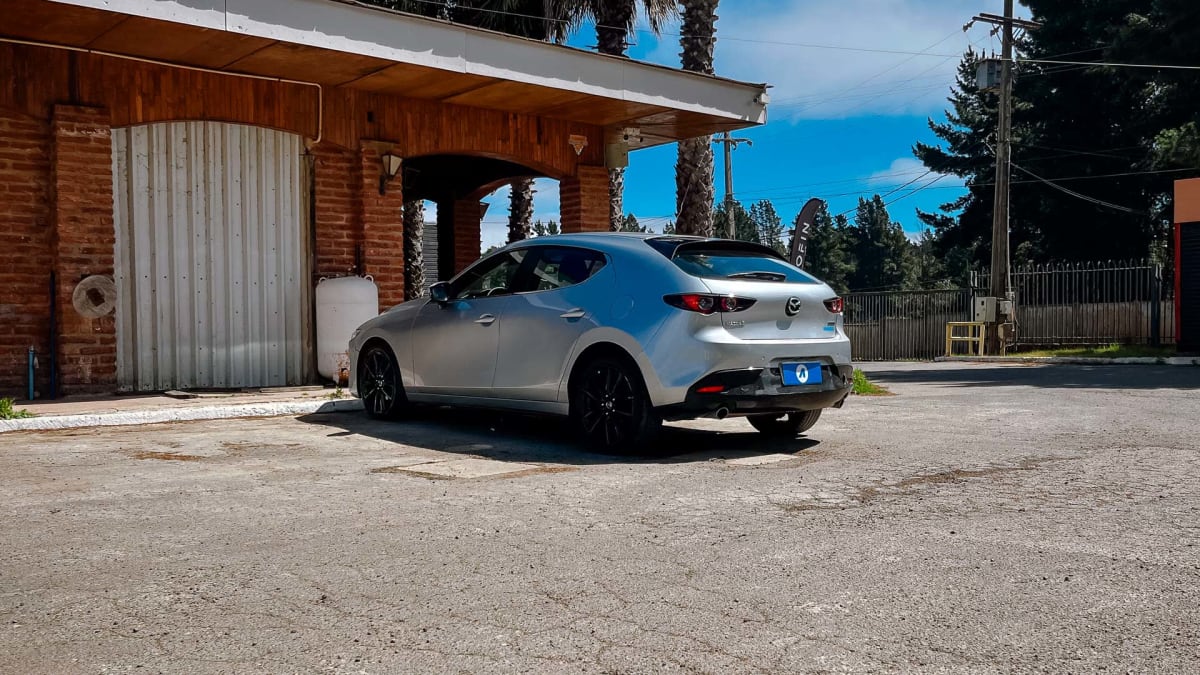 2020 Mazda 3 Sport V Plata - Miniatura 2