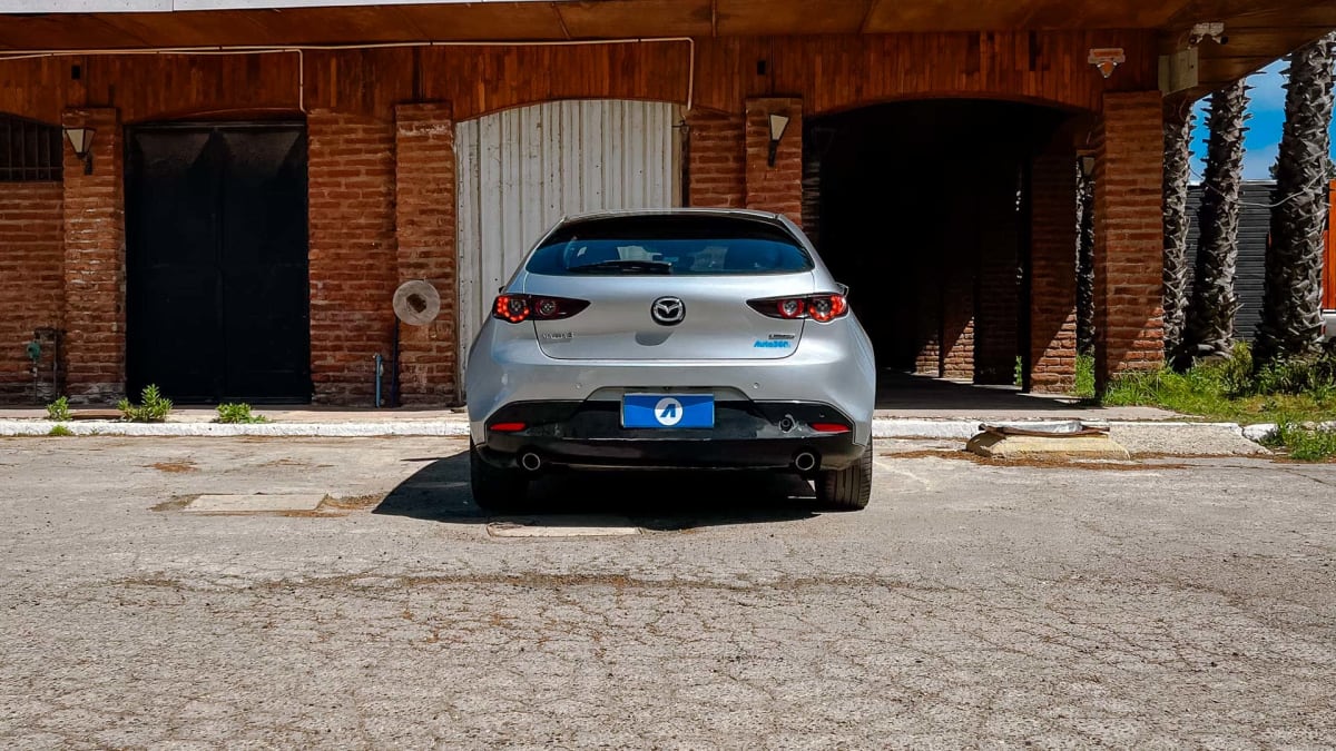 2020 Mazda 3 Sport V Plata - Miniatura 3