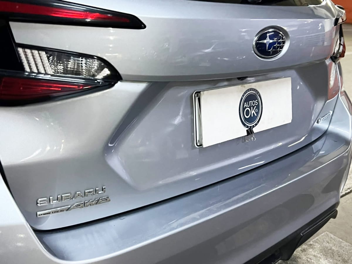 2025 Subaru Impreza 2.0 Gris - Miniatura 7