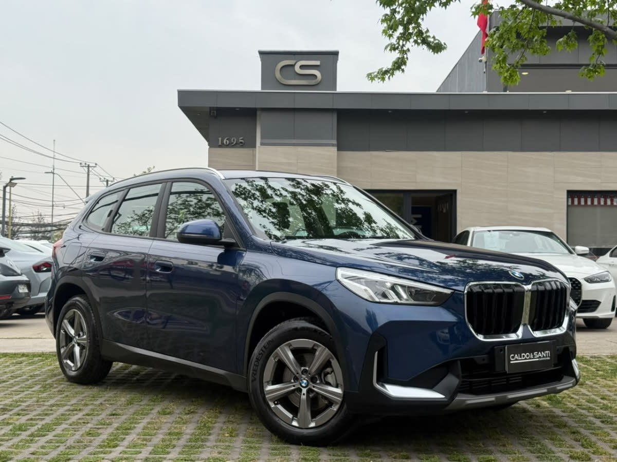 2023 BMW X1 SDRIVE18I Azul - Miniatura 7