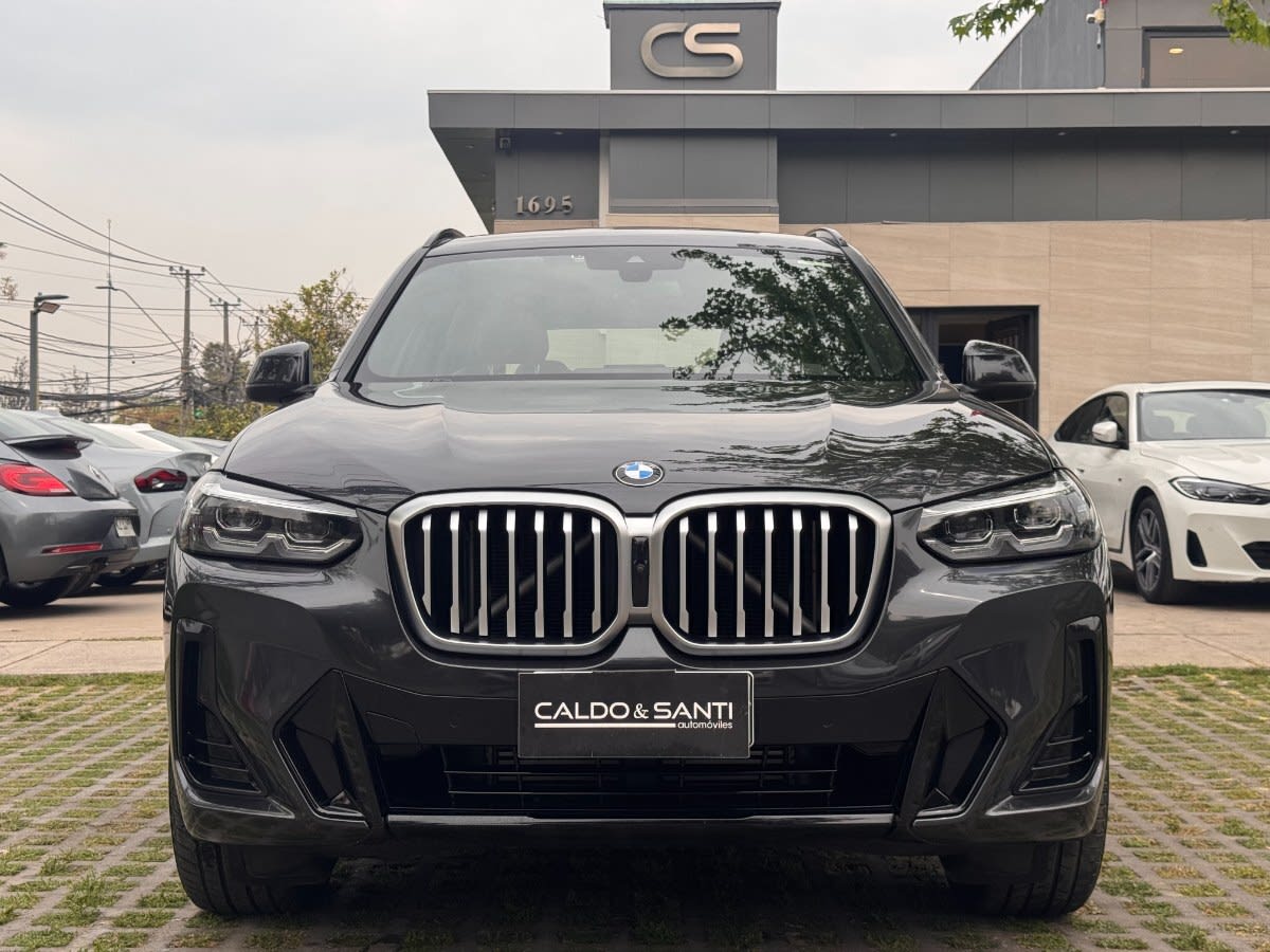 2022 BMW X3 XDRIVE30D Gris - Miniatura 2