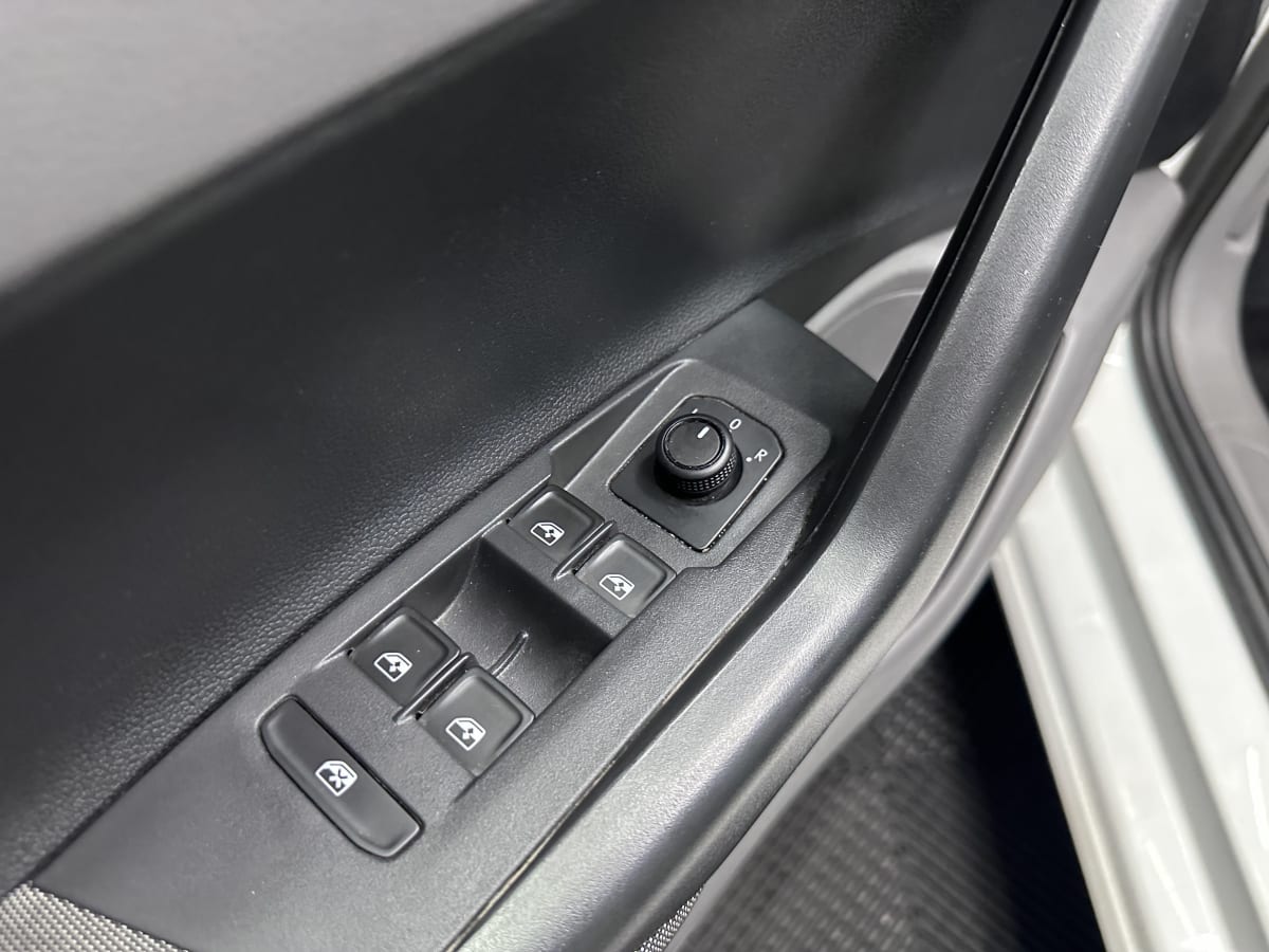2023 Volkswagen Virtus Comfortline - Miniatura 8