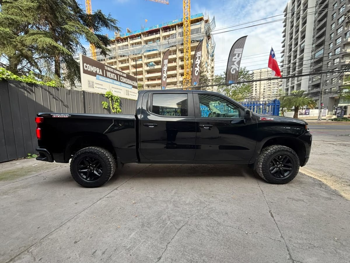 2022 Chevrolet SILVERADO 5.3 - Miniatura 6