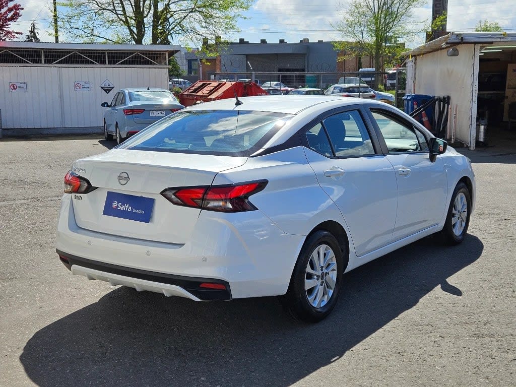 2025 Nissan Versa 1.6 Blanco - Miniatura 5